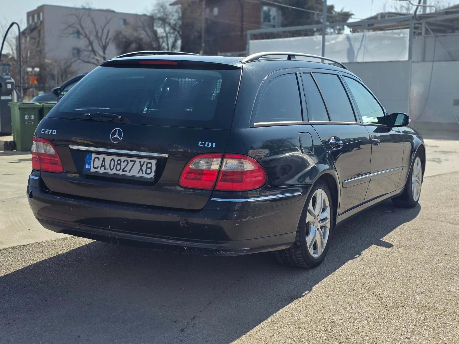 Mercedes-Benz E 270, снимка 3 - Автомобили и джипове - 53845960