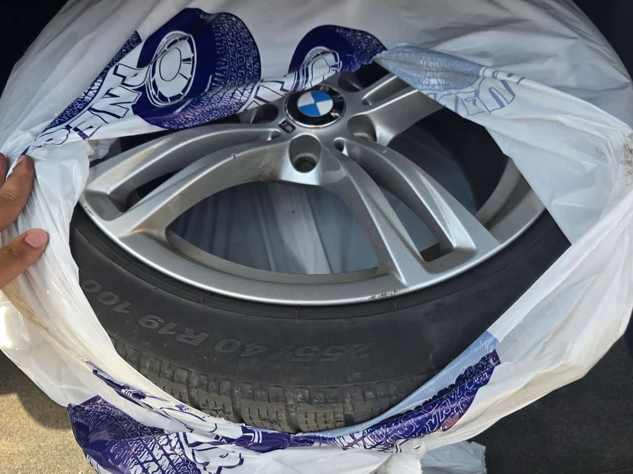 BMW M5 * 4dr Sdn * ПОДГРЕВ * ВТОРИ ГУМИ + ДЖАНТИ * , снимка 17 - Автомобили и джипове - 53847324