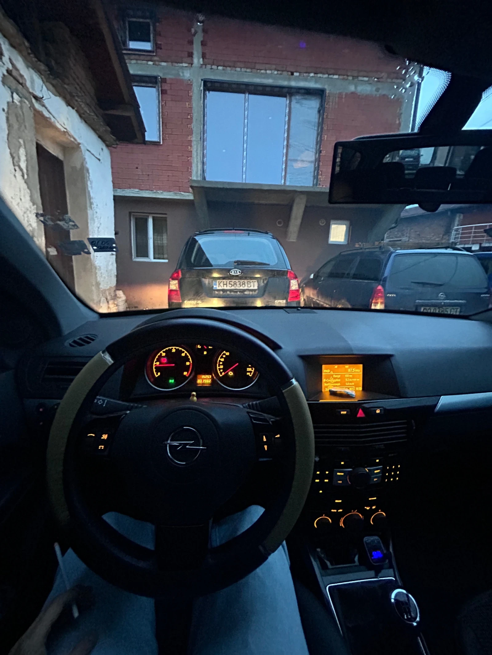 Opel Astra, снимка 2 - Автомобили и джипове - 54036908