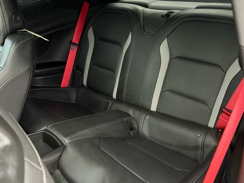 Chevrolet Camaro LT1* Coupe* RWD* АвтоКредит* (ЦЕНА ДО БГ), снимка 8 - Автомобили и джипове - 54137023