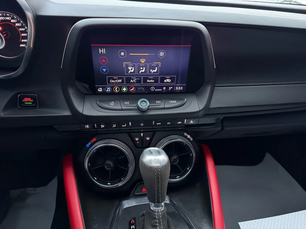 Chevrolet Camaro LT1* Coupe* RWD* АвтоКредит* (ЦЕНА ДО БГ), снимка 13 - Автомобили и джипове - 54137023