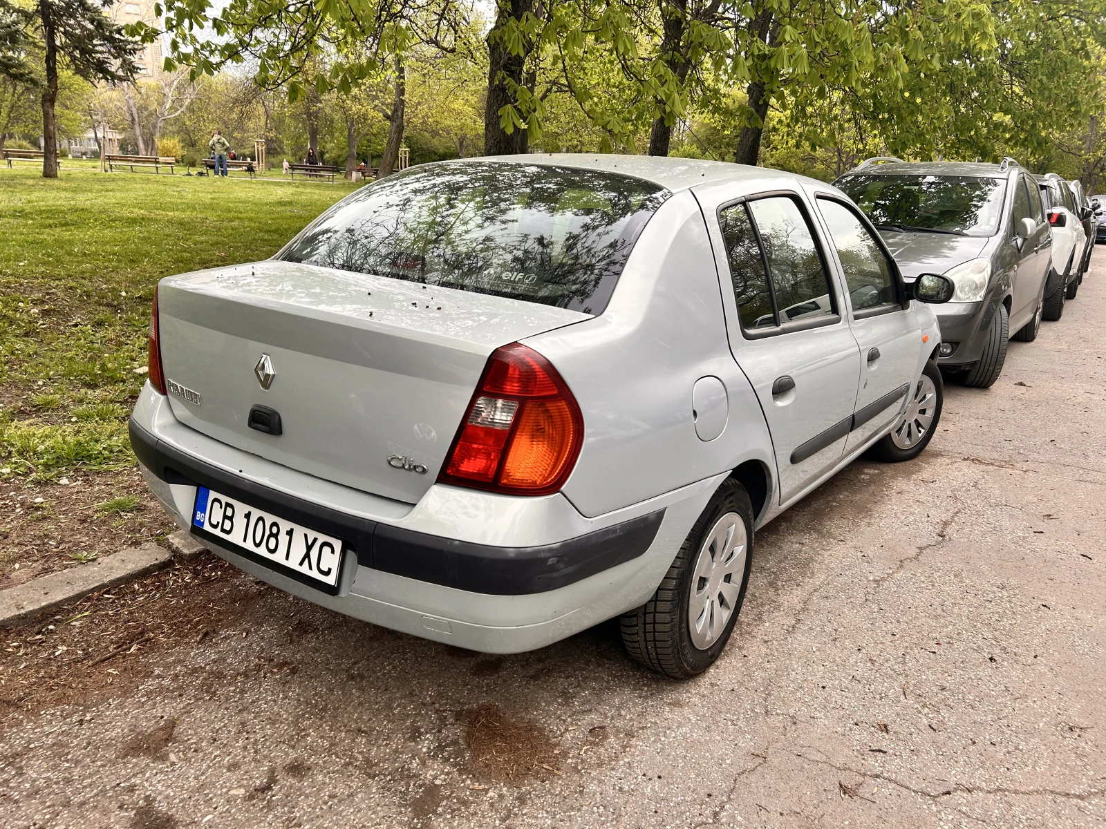 Renault Clio 1.5 dCi, снимка 3 - Автомобили и джипове - 54548710