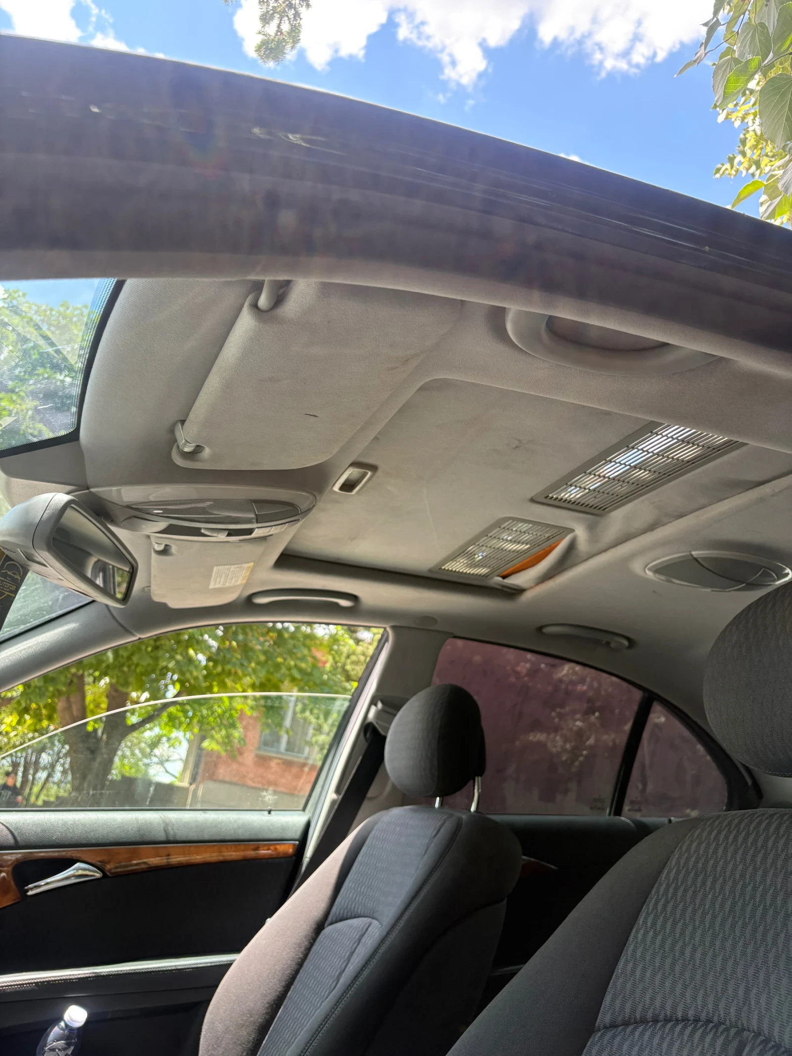 Mercedes-Benz E 280, снимка 6 - Автомобили и джипове - 55186517