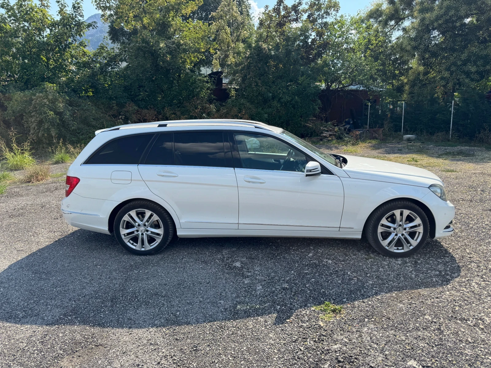 Mercedes-Benz C 220, снимка 4 - Автомобили и джипове - 55596202