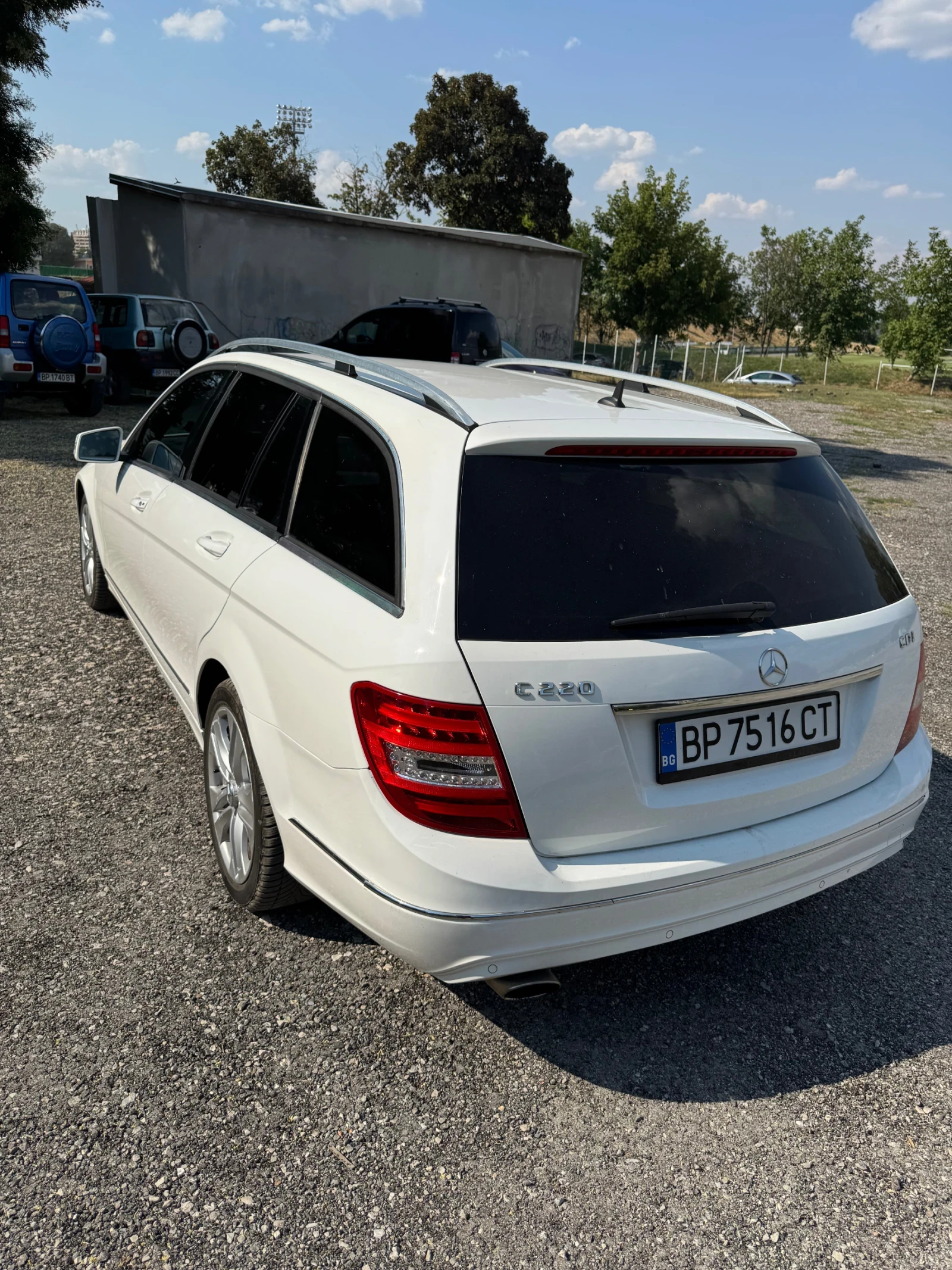 Mercedes-Benz C 220, снимка 6 - Автомобили и джипове - 55596202