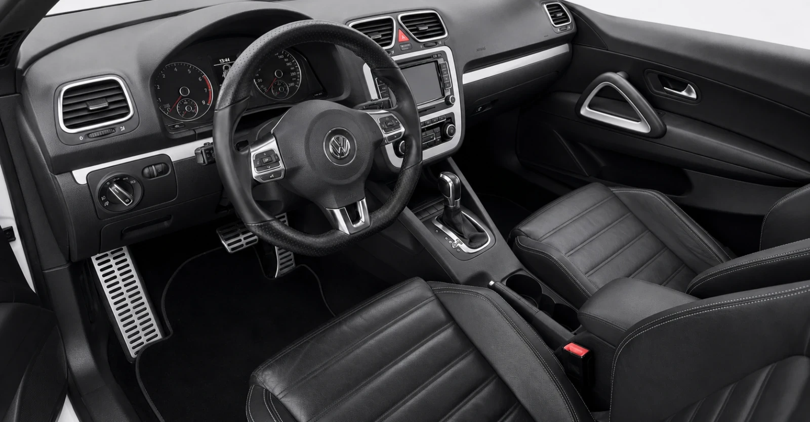 VW Scirocco 2.0T, снимка 7 - Автомобили и джипове - 55960030