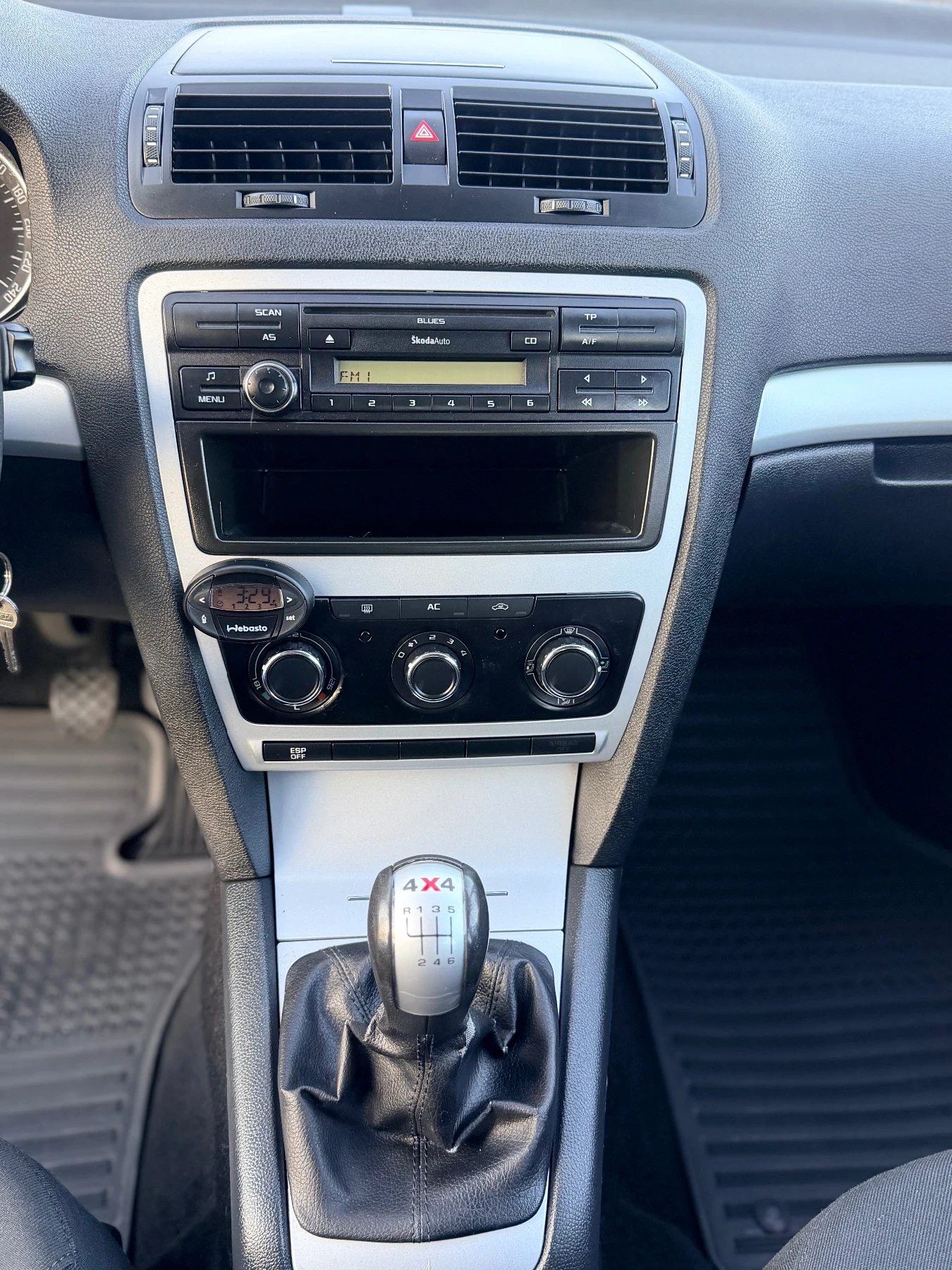 Skoda Octavia 1.9TDI * * * 4x4* * * Печка, снимка 7 - Автомобили и джипове - 56298567