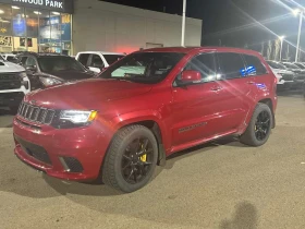 Jeep Grand cherokee * Trackhawk* 2 КЛЮЧА* PANO* KEYLESS* ПОДГРЕВ* , снимка 1
