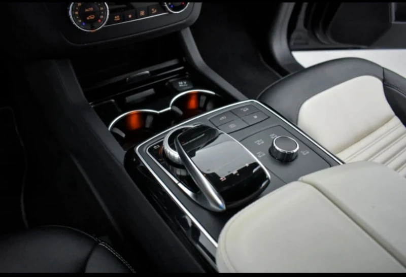 Mercedes-Benz GLE 43 AMG Line assist, 360 , Distance control, Бартер Лизинг, снимка 12 - Автомобили и джипове - 52393159