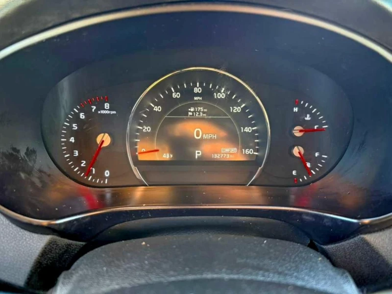 Kia Sorento, снимка 8 - Автомобили и джипове - 52735895