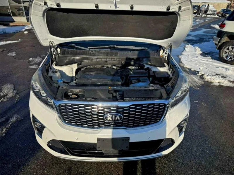 Kia Sorento, снимка 12 - Автомобили и джипове - 52735895