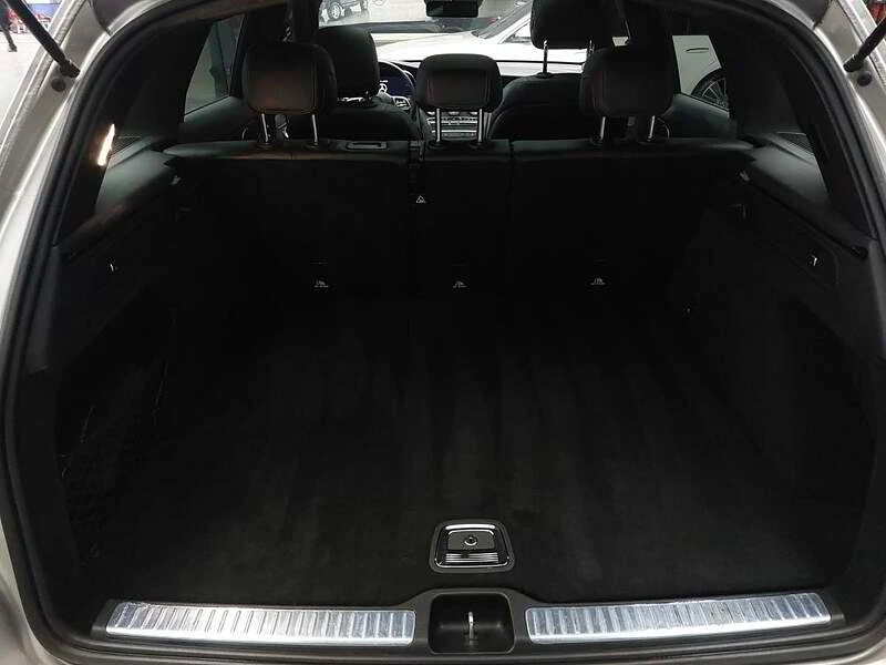 Mercedes-Benz GLC 300 4MATIC* AMG* HUD* ПАНОРАМА* ПОДГРЕВ* LANE ASSIST, снимка 8 - Автомобили и джипове - 55323898