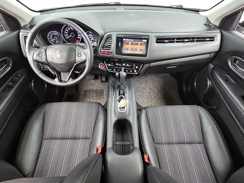 Honda Hr-v 1.8, снимка 7 - Автомобили и джипове - 55727234