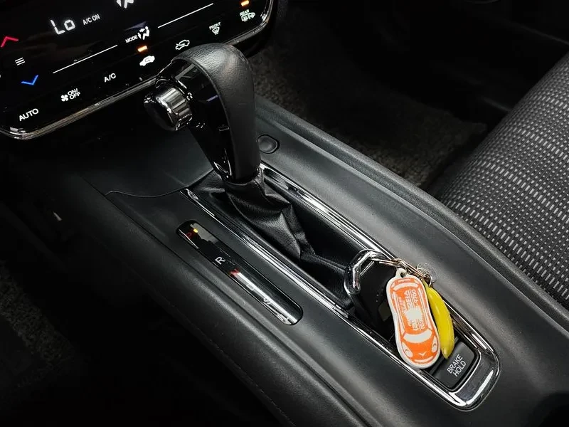 Honda Hr-v 1.8, снимка 9 - Автомобили и джипове - 55727234