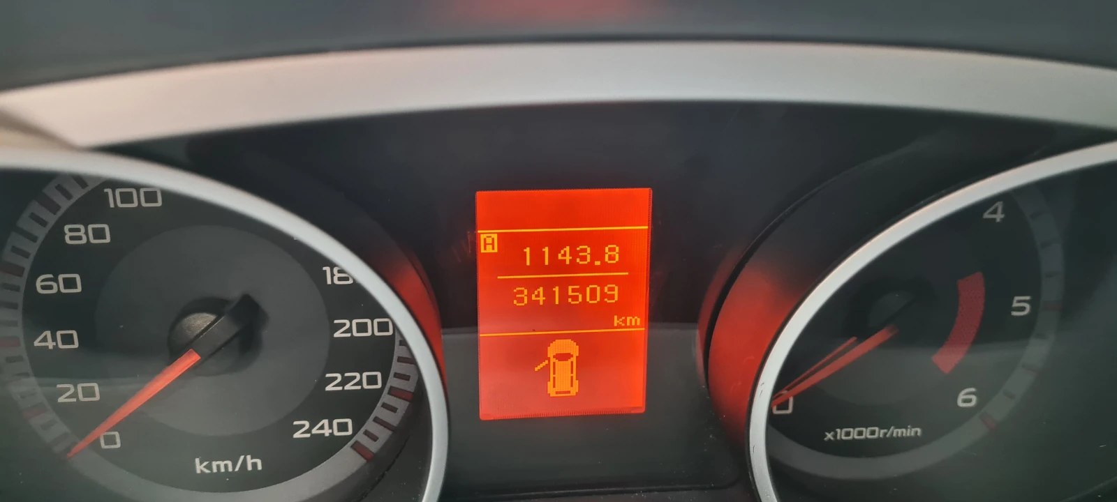 Peugeot 4007  - изображение 7