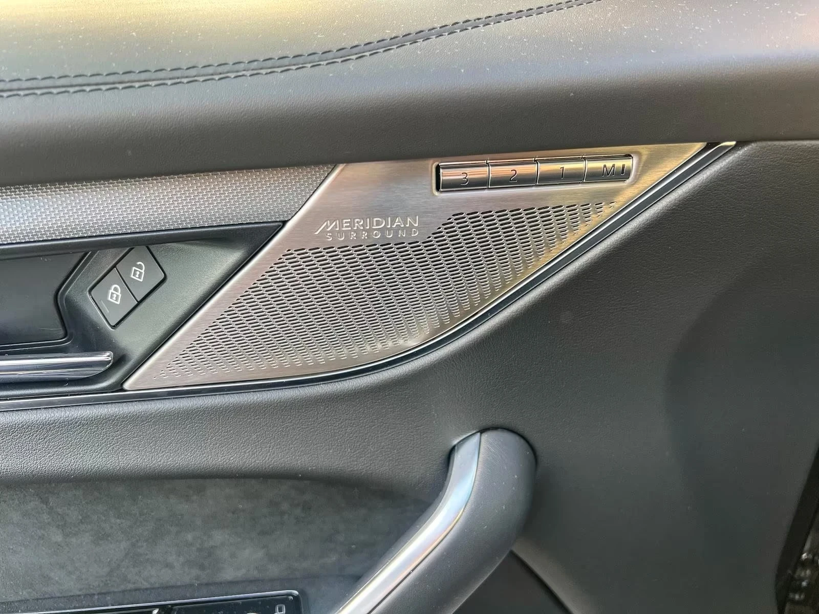 Jaguar F-PACE SVR | Mobile.bg � ����������� 7