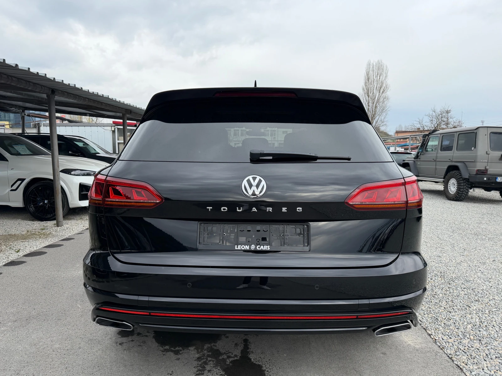 VW Touareg R-line V6 TDI 4MOTION-всички екстри за модела, снимка 5 - Автомобили и джипове - 53963532