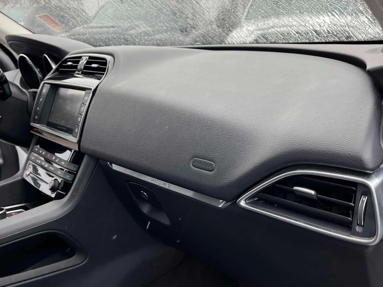 Jaguar F-PACE * Prestige * CARFAX * ЦЕНА ДО БГ, снимка 11 - Автомобили и джипове - 54113182