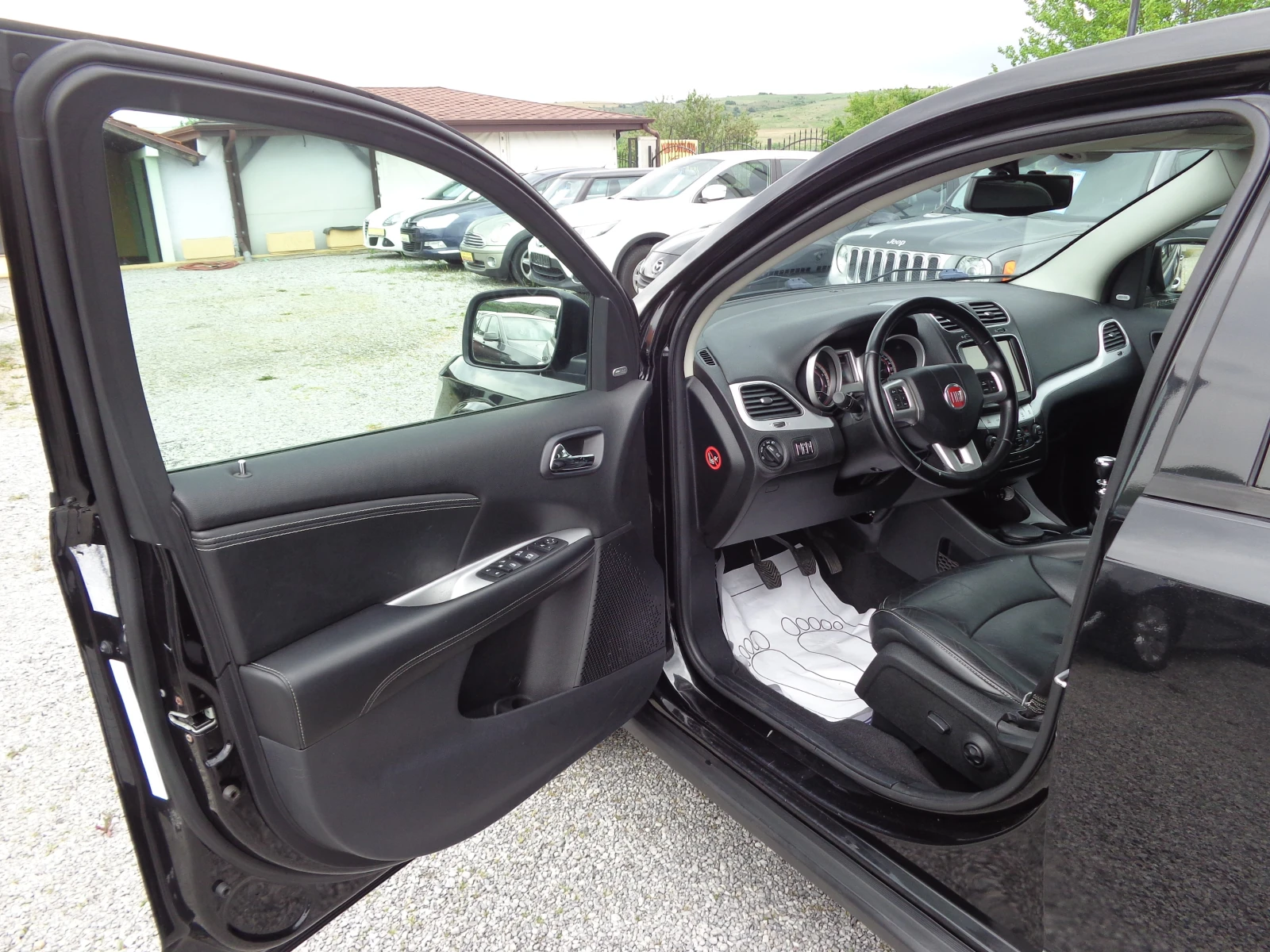 Fiat Freemont 2.0 Multijet, снимка 9 - Автомобили и джипове - 54641686