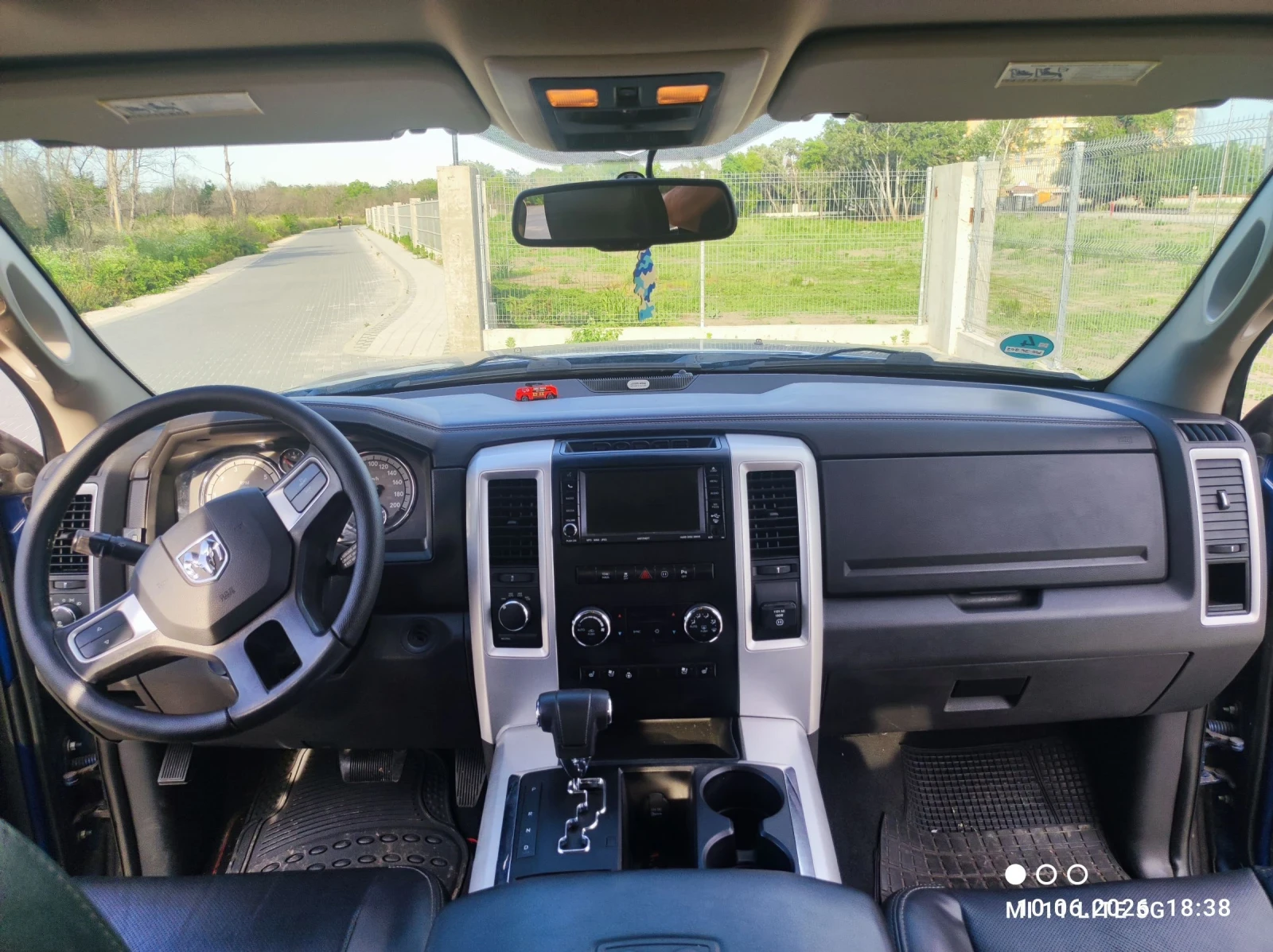 Dodge RAM 1500, снимка 12 - Автомобили и джипове - 54874527