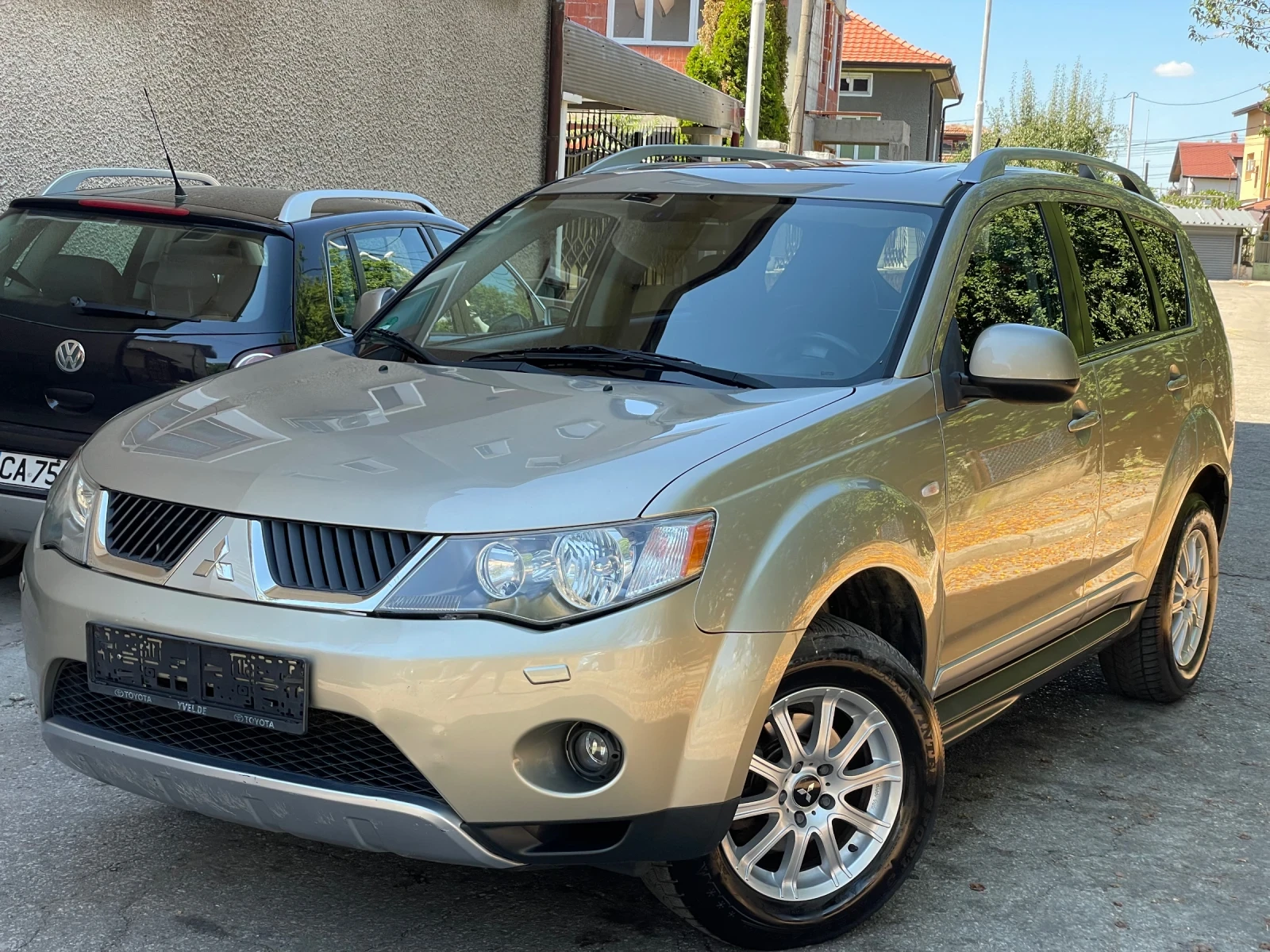 Mitsubishi Outlander 2.4i* automat* 4x4* FULL, снимка 15 - Автомобили и джипове - 55725684