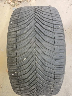Гуми Всесезонни 255/35R19, снимка 1