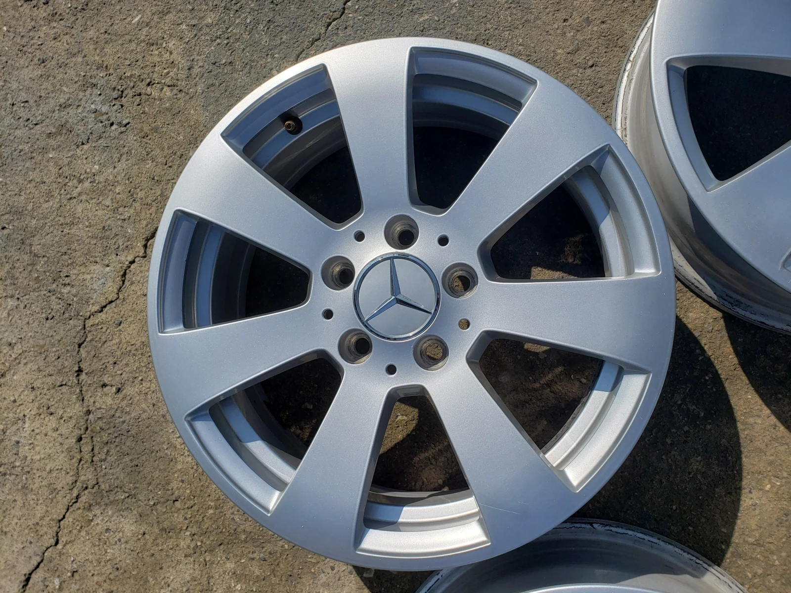 Джанти за Mercedes-Benz, снимка 6 - Гуми и джанти - 53734082