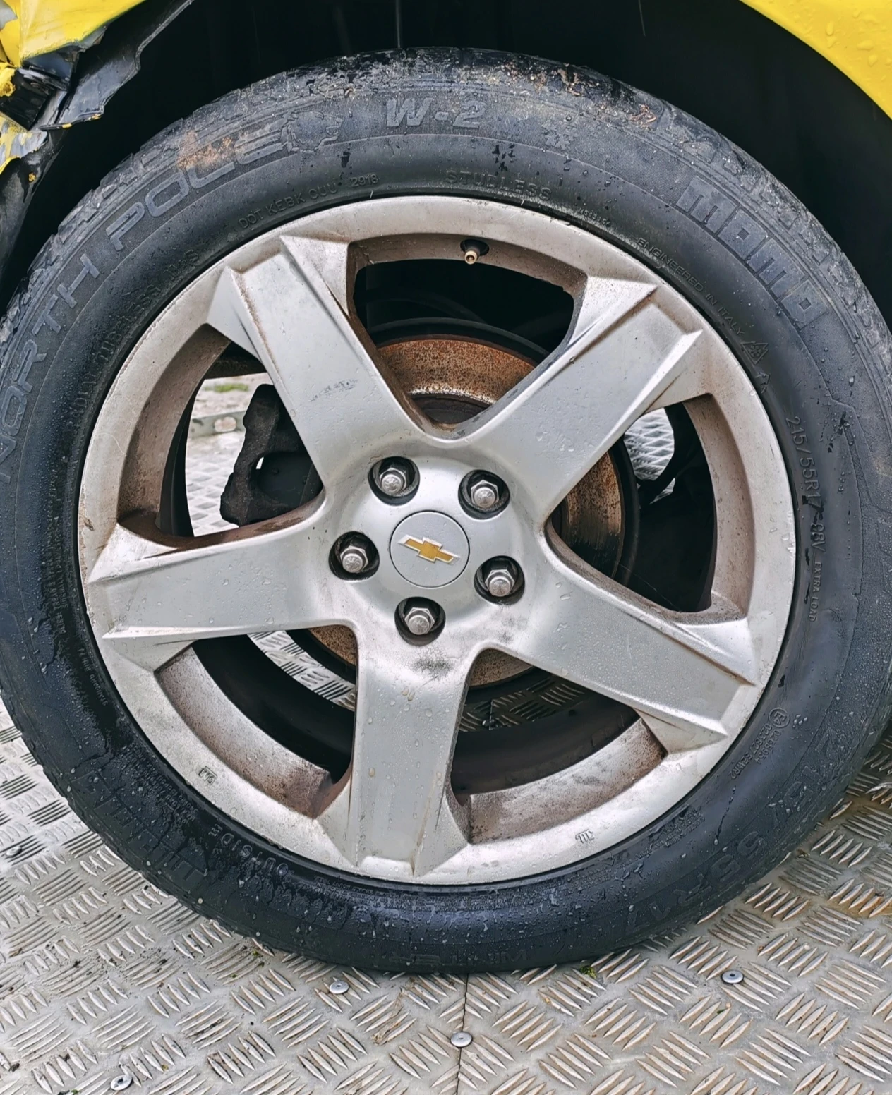 Гуми с джанти BF Goodrich 215/55R17