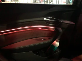 Audi E-Tron, снимка 12