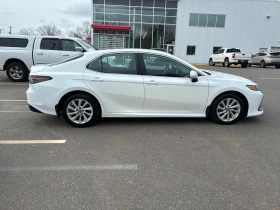 Toyota Camry * LE * CARFAX * БЕЗ ПЪРВОНАЧАЛНА ВНОСКА, снимка 3