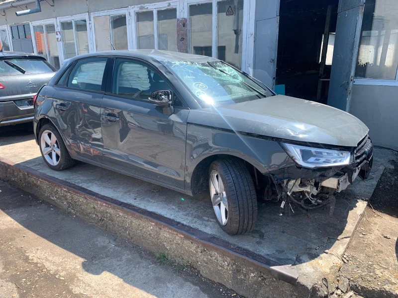 Audi A1 1.4TDI 90кс. Sportback, снимка 1 - Автомобили и джипове - 37535121