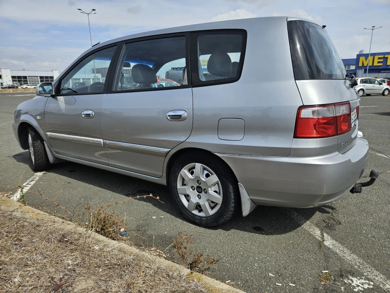 Kia Carens, снимка 5 - Автомобили и джипове - 47608860