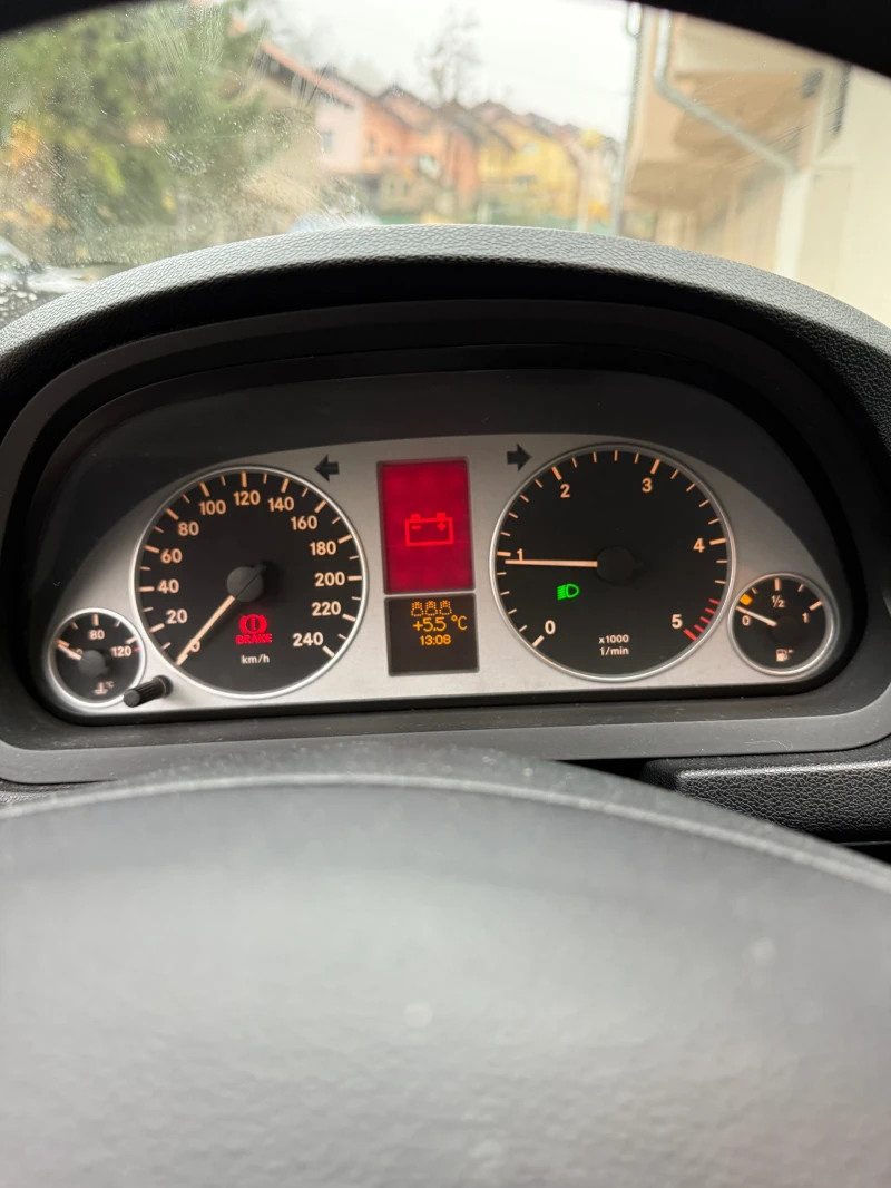 Mercedes-Benz B 180 B180, снимка 3 - Автомобили и джипове - 52624420