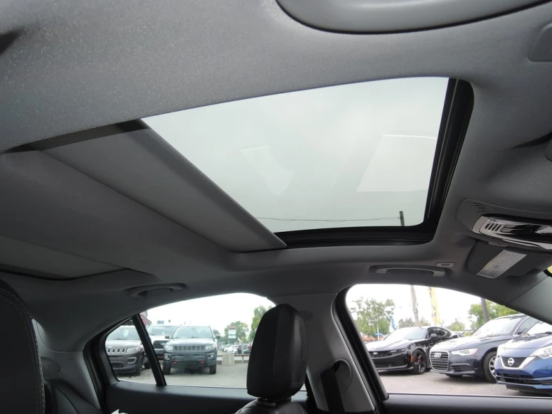 Alfa Romeo Giulia * TI* AWD* * CARFAX * ЦЕНА ДО БГ, снимка 17 - Автомобили и джипове - 52803967