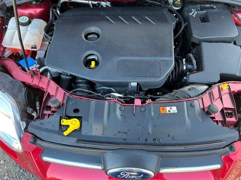 Ford Focus 1.6HDi/EURO 5/6 СКОРОСТИ/116К.С./БОРДО МЕТАЛИК, снимка 16 - Автомобили и джипове - 52930101