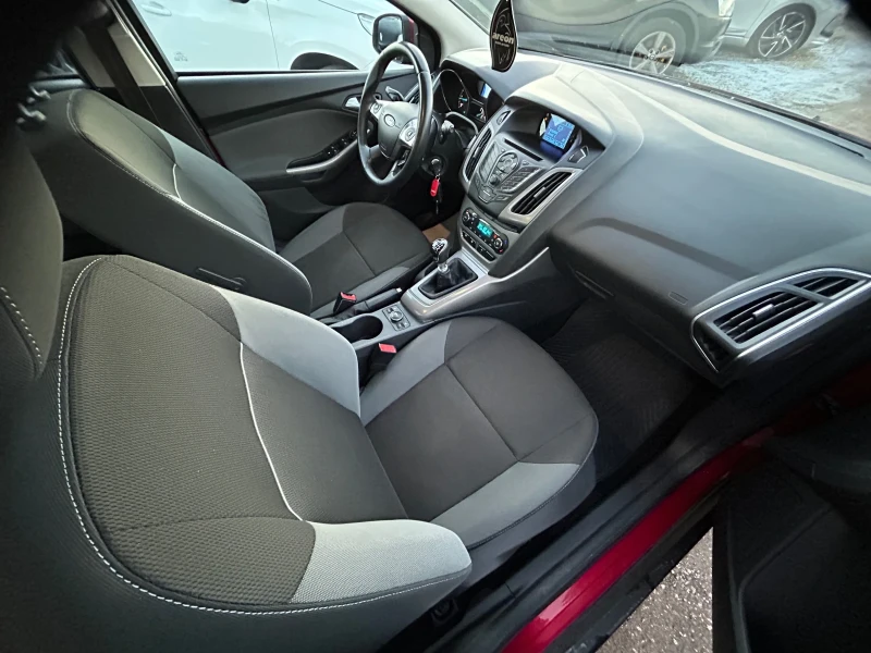 Ford Focus 1.6HDi/EURO 5/6 СКОРОСТИ/116К.С./БОРДО МЕТАЛИК, снимка 9 - Автомобили и джипове - 52930101