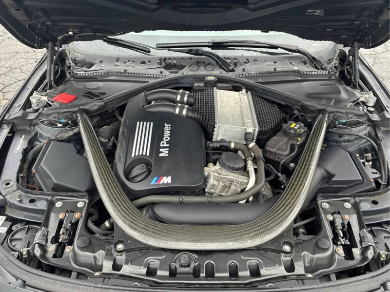 BMW M4 РЪЧКА* CARFAX* ОПЦИЯ ЗА ФИНАНСИРАНЕ* , снимка 13 - Автомобили и джипове - 53047463