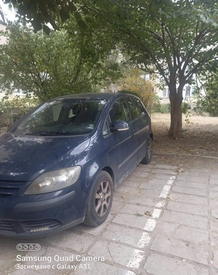 VW Golf Plus, снимка 3 - Автомобили и джипове - 47514497