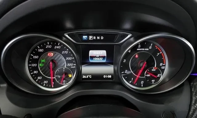 Mercedes-Benz A45 AMG 4matic  - изображение 7