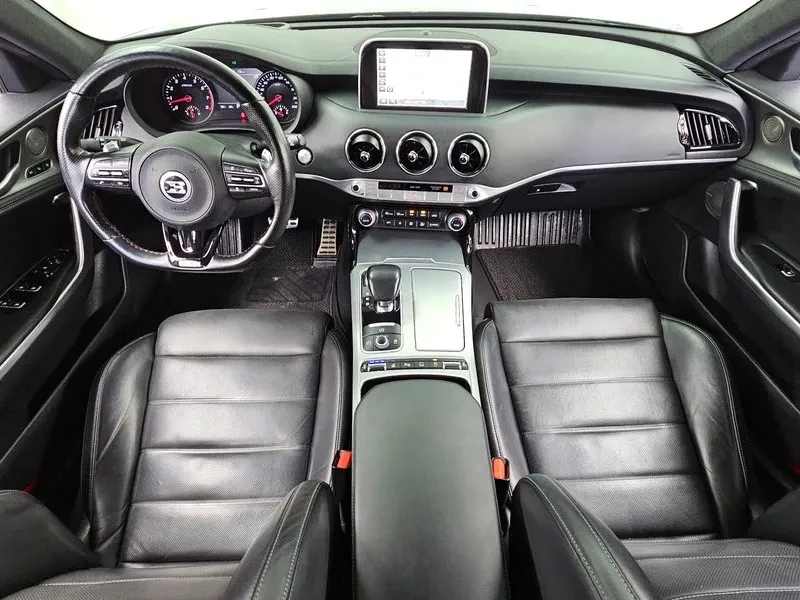 Kia Stinger 3.3 Turbo Awd Gt, снимка 7 - Автомобили и джипове - 55885367
