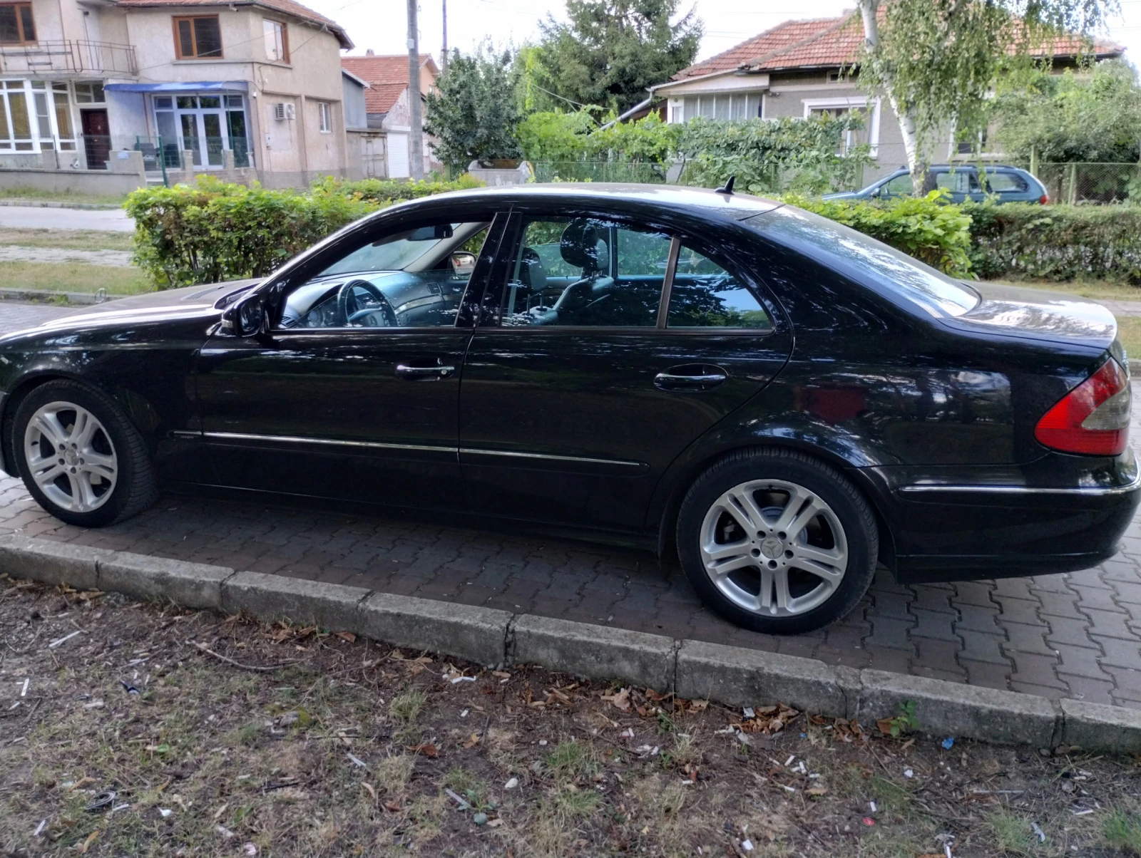 Mercedes-Benz E 280 | Mobile.bg — изображение 14