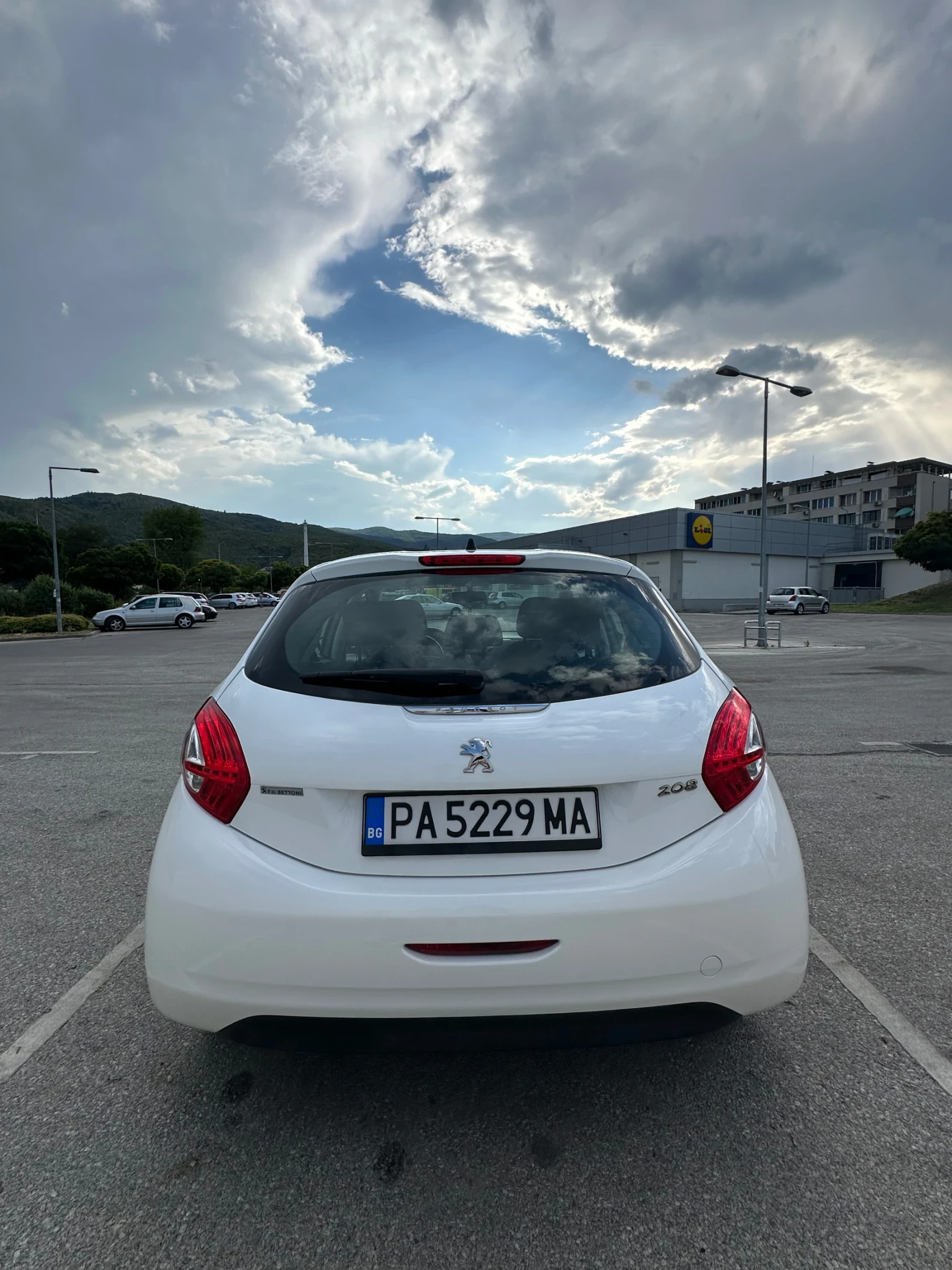 Peugeot 208 1.2i - изображение 3