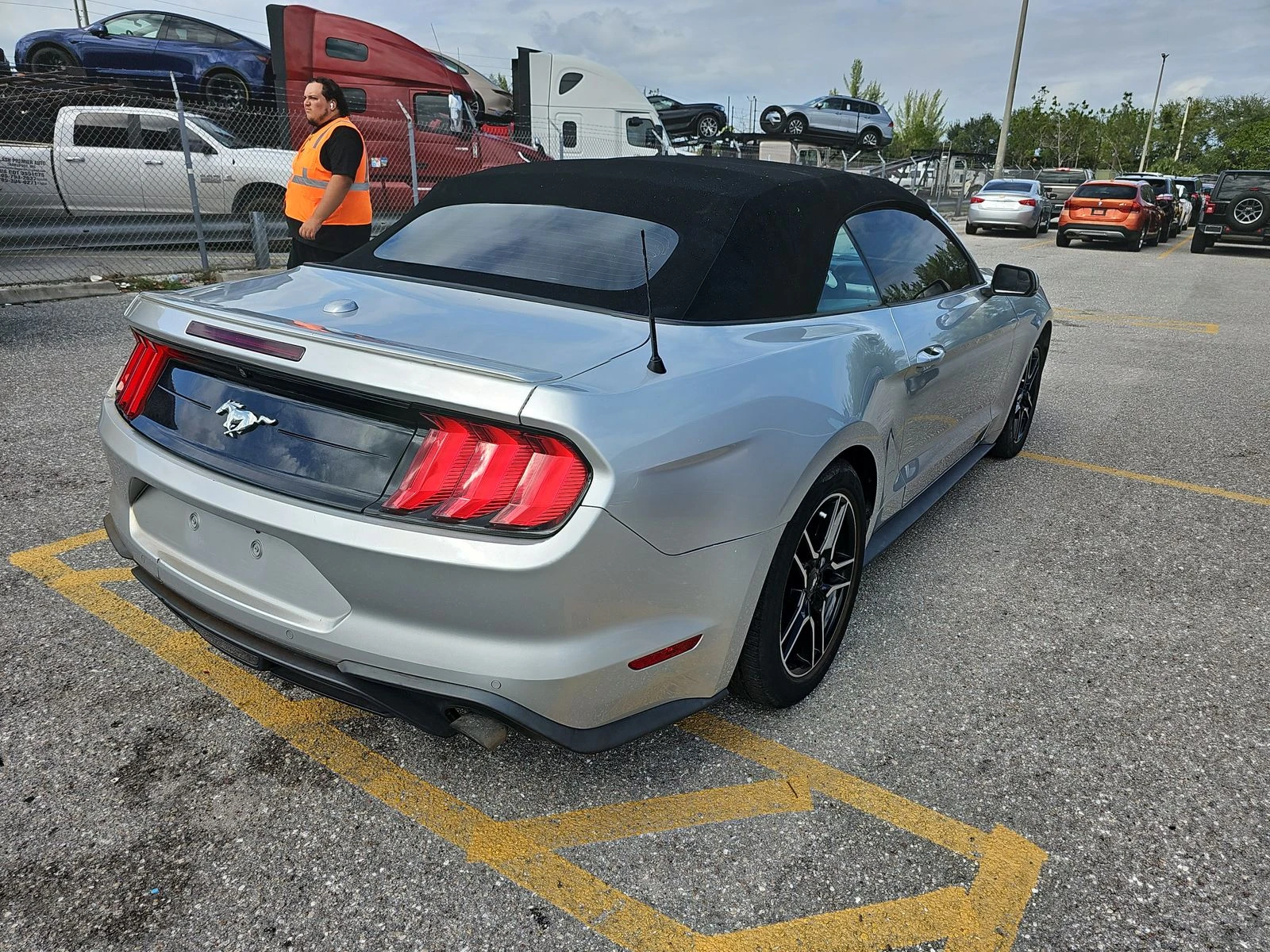 Ford Mustang ECO* BOOST* PREMIUM* ПОДГРЕВ* НАВИ* CARPLAY - изображение 4