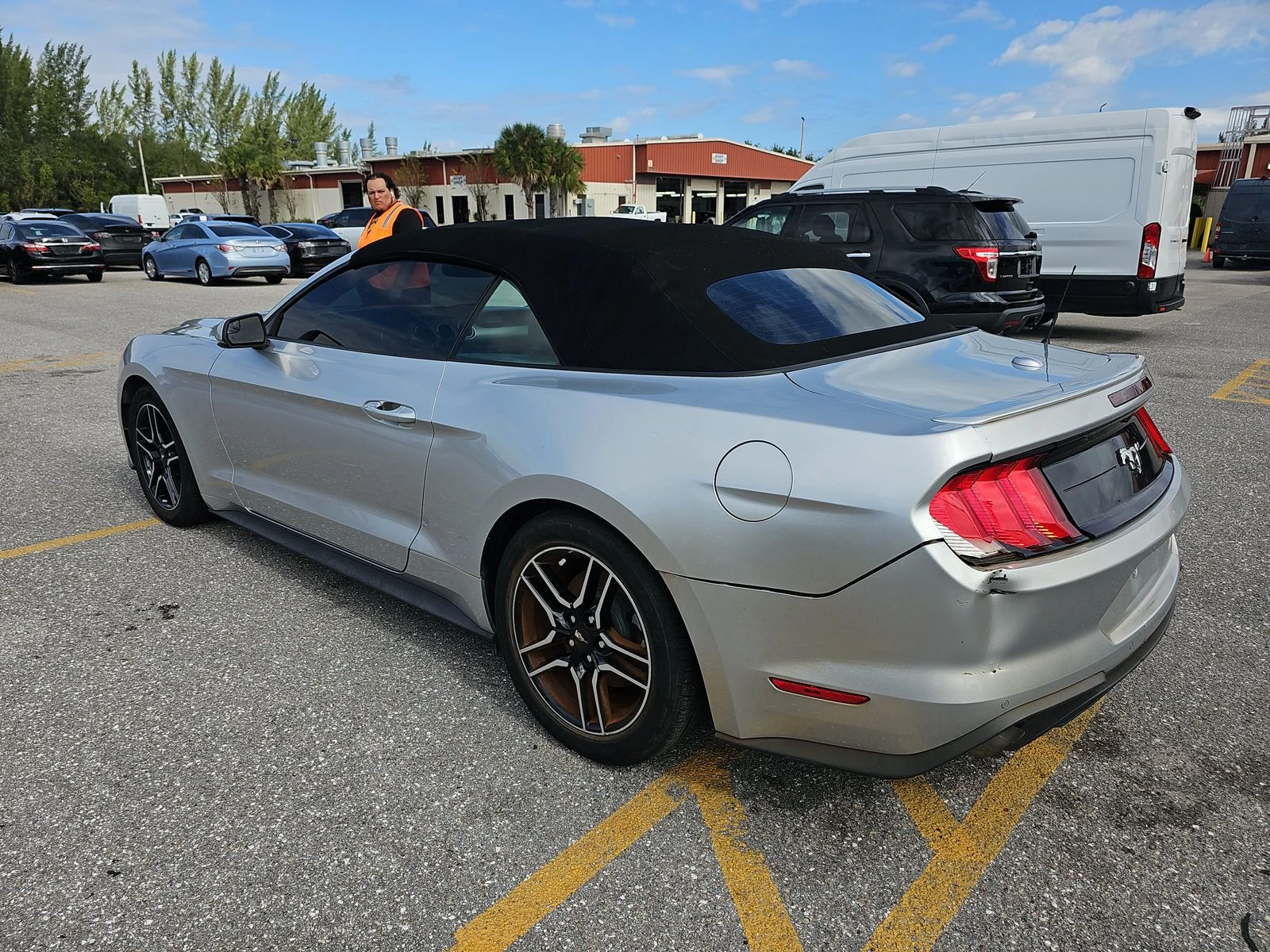 Ford Mustang ECO* BOOST* PREMIUM* ПОДГРЕВ* НАВИ* CARPLAY - изображение 3