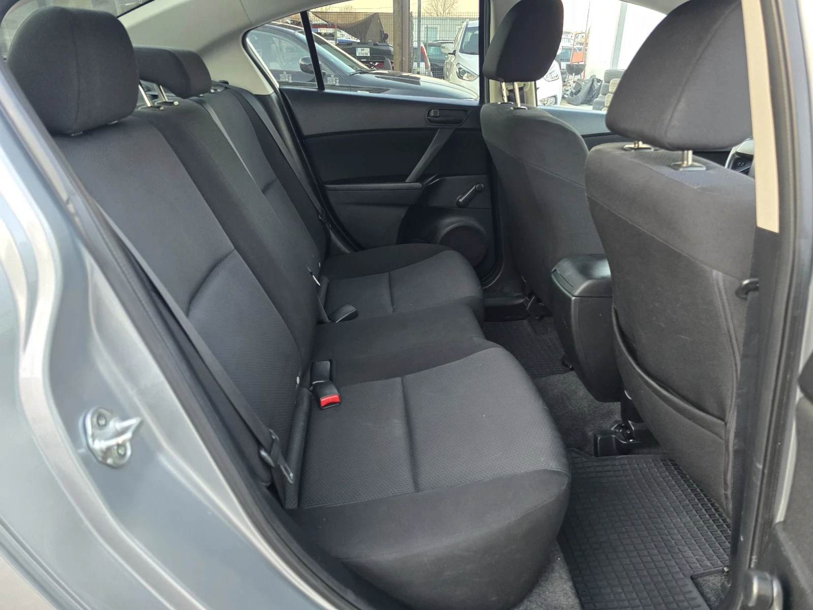 Mazda 3 1.6HDI SEDAN  | Mobile.bg   14