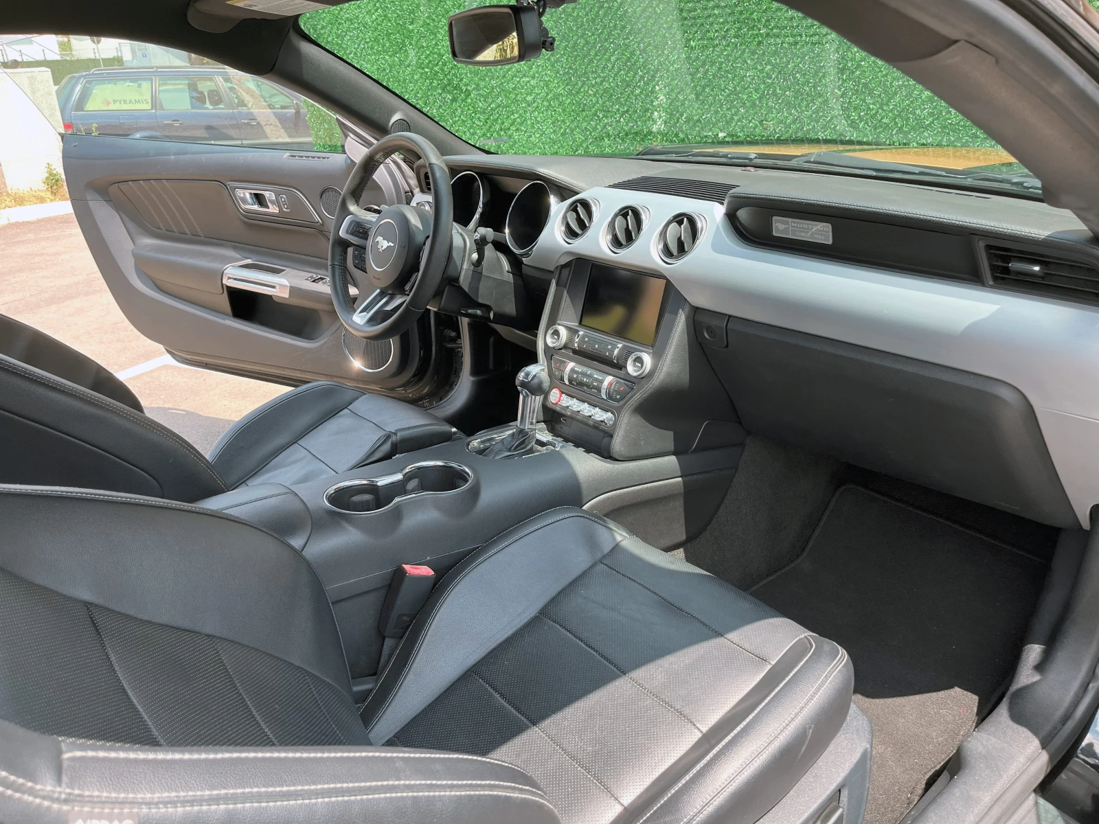 Ford Mustang EcoBoost - изображение 10