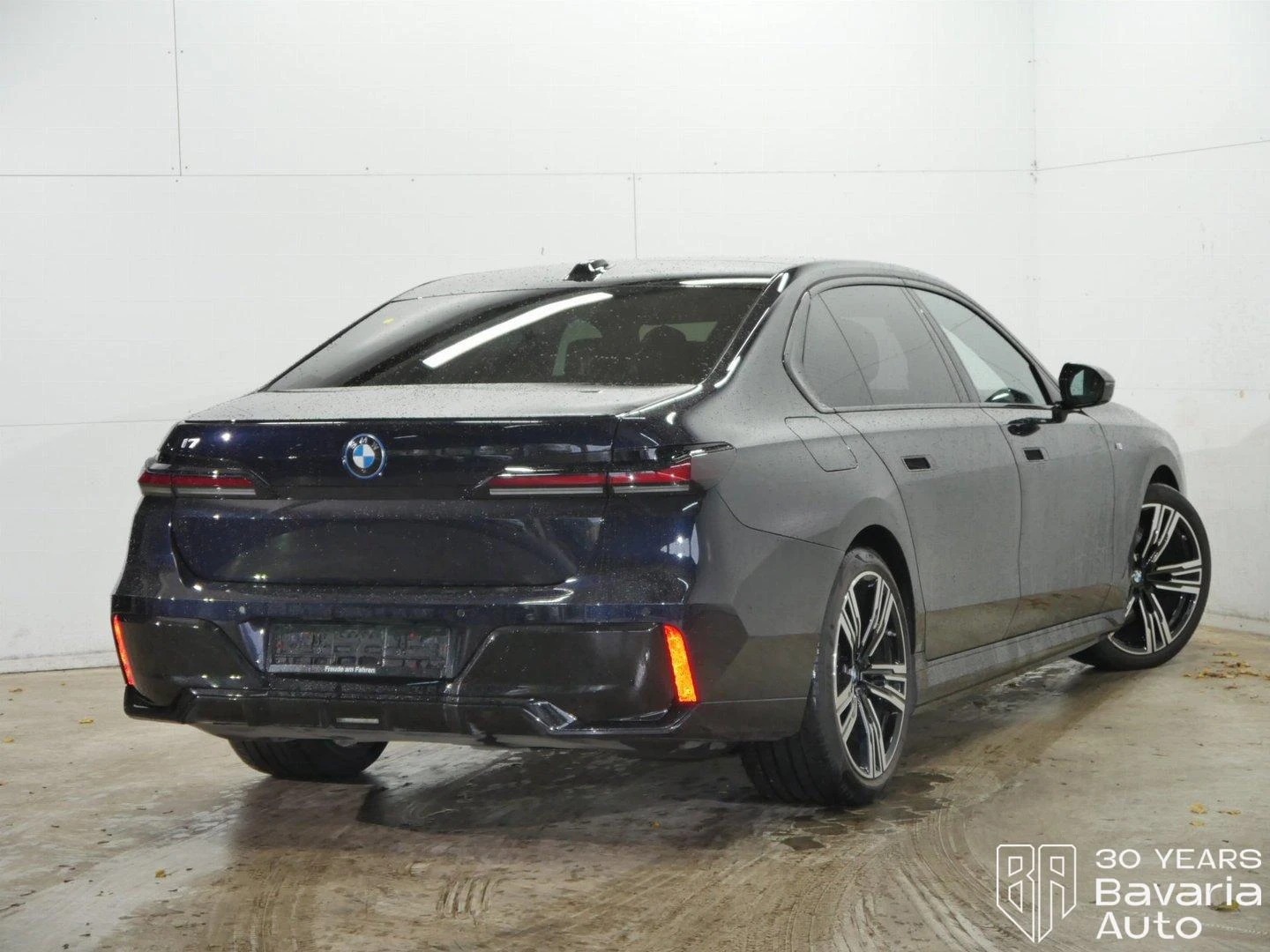 BMW i7 60 xDrive M Sport Paket | Mobile.bg   3