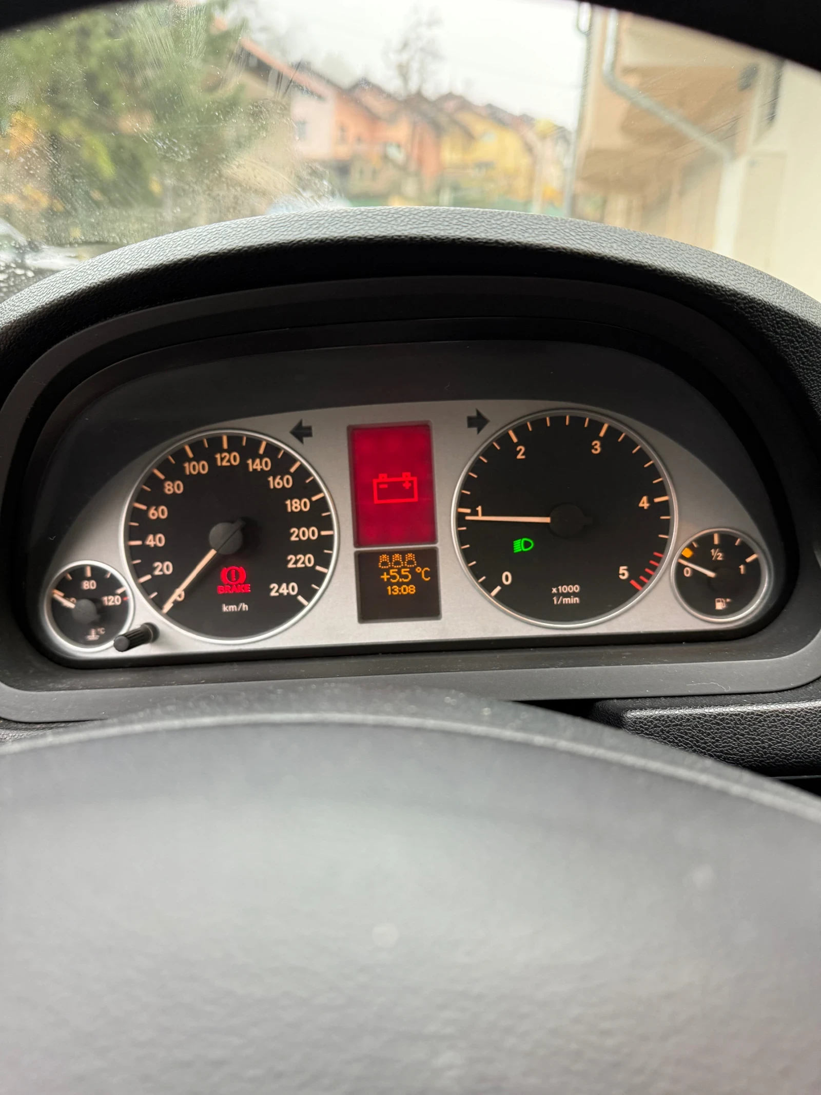 Mercedes-Benz B 180 B180 - изображение 3