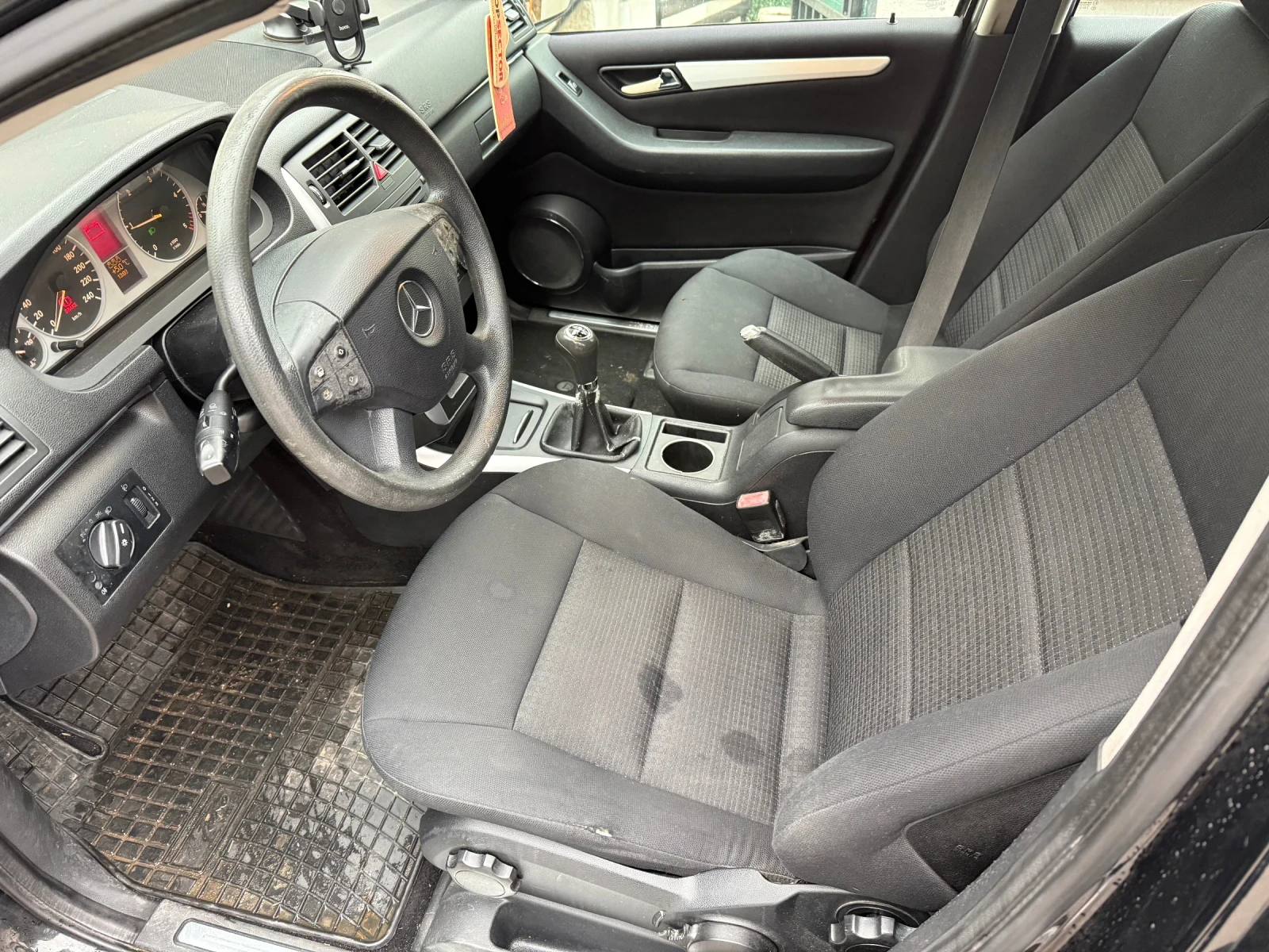 Mercedes-Benz B 180 B180 - изображение 2