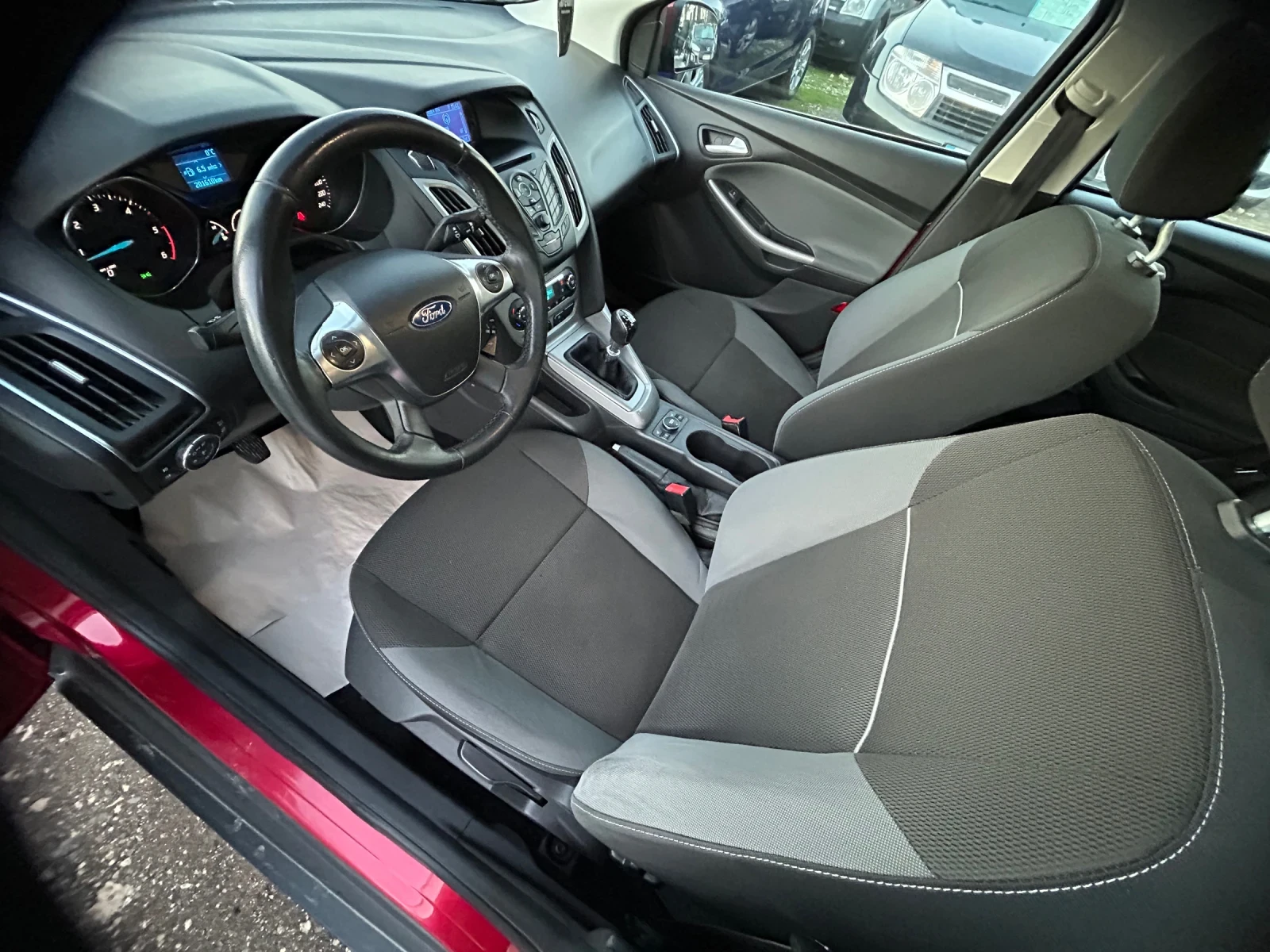 Ford Focus 1.6HDi/EURO 5/6 СКОРОСТИ/116К.С./БОРДО МЕТАЛИК - изображение 8